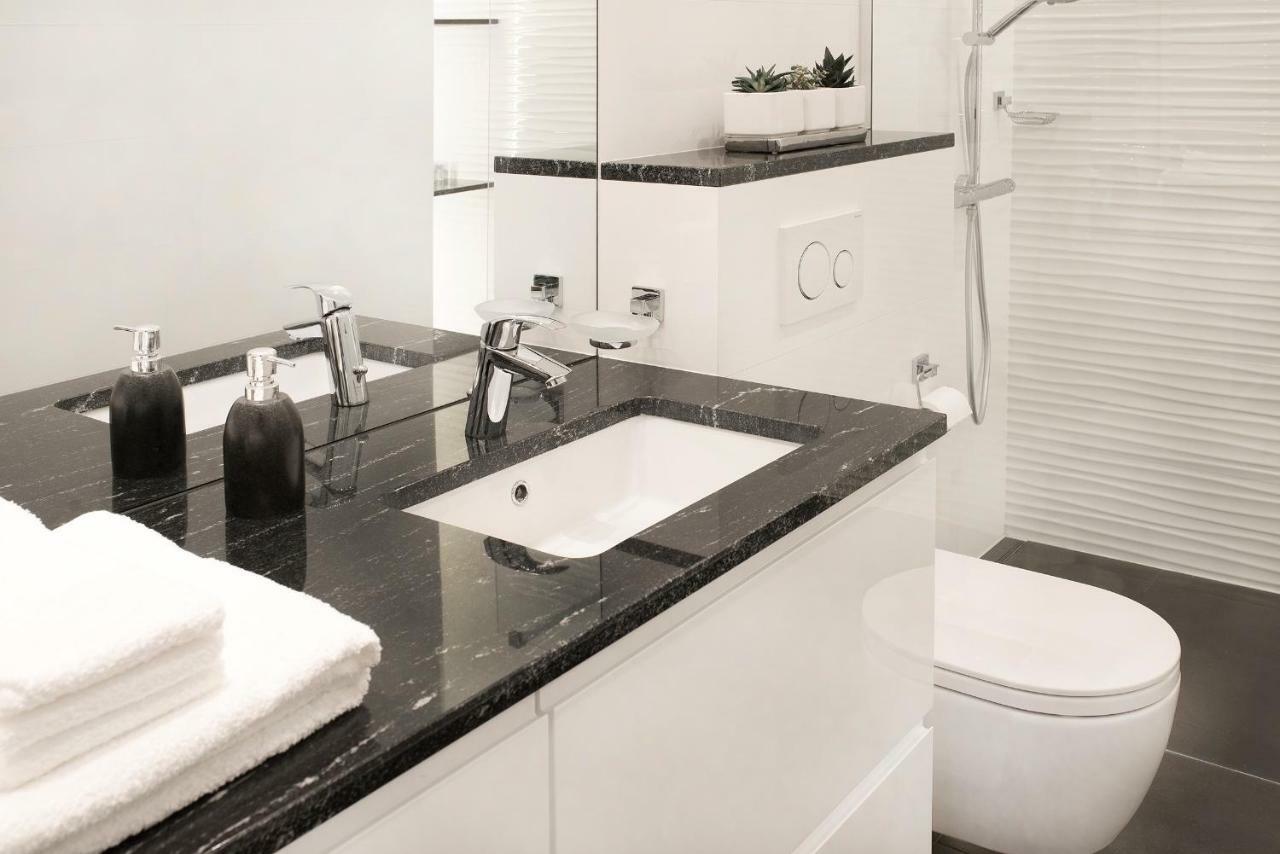 Art Room Boutique Apartment Краків Екстер'єр фото